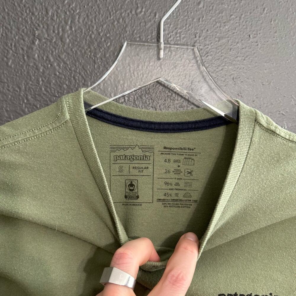Patagonia Logo Long Sleeve T-Shirt Size S - Picture 3 of 4